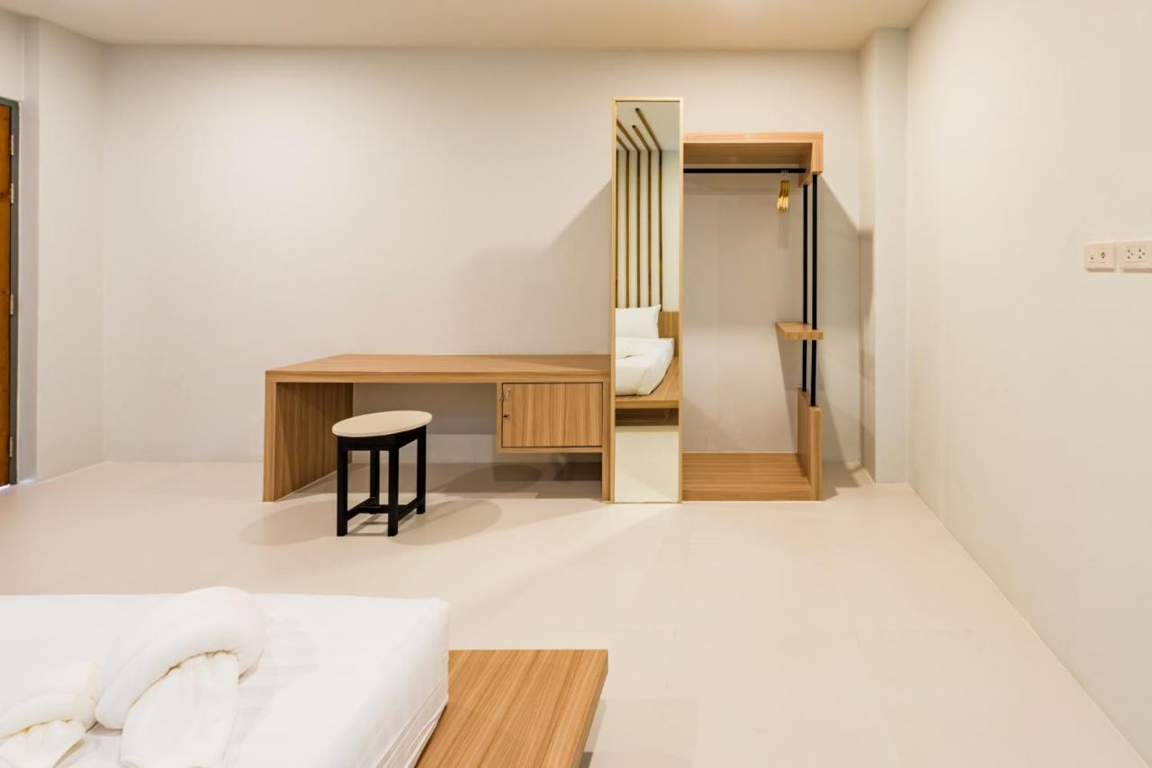 Phuket Marine Poshtel - Sha Plus Chalong Exterior photo